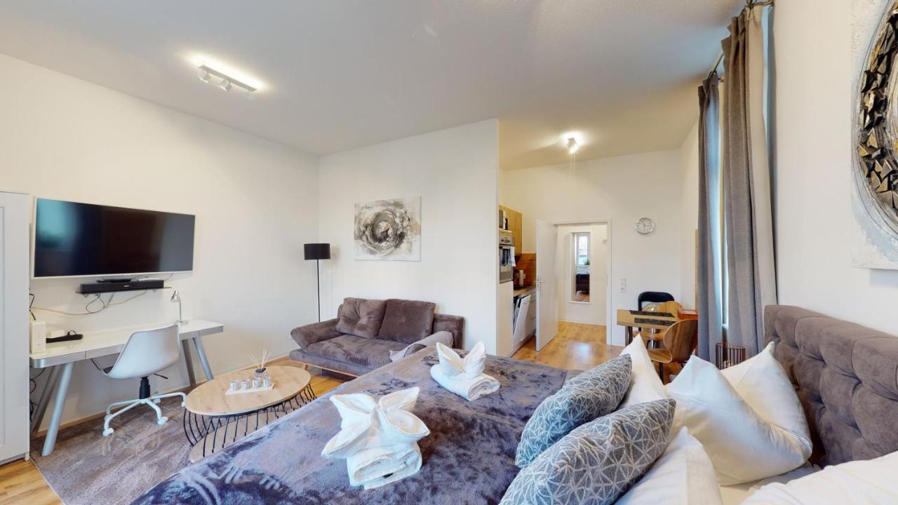 Sweethome - Business-Apartment Mit Kueche, Terrasse, Stellplatz Magdeburg Zewnętrze zdjęcie